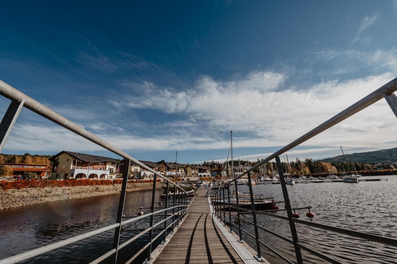 Lipno Nad Vltavou - Apartman 23 - Wifi, Parking, Netflix Bagian luar foto