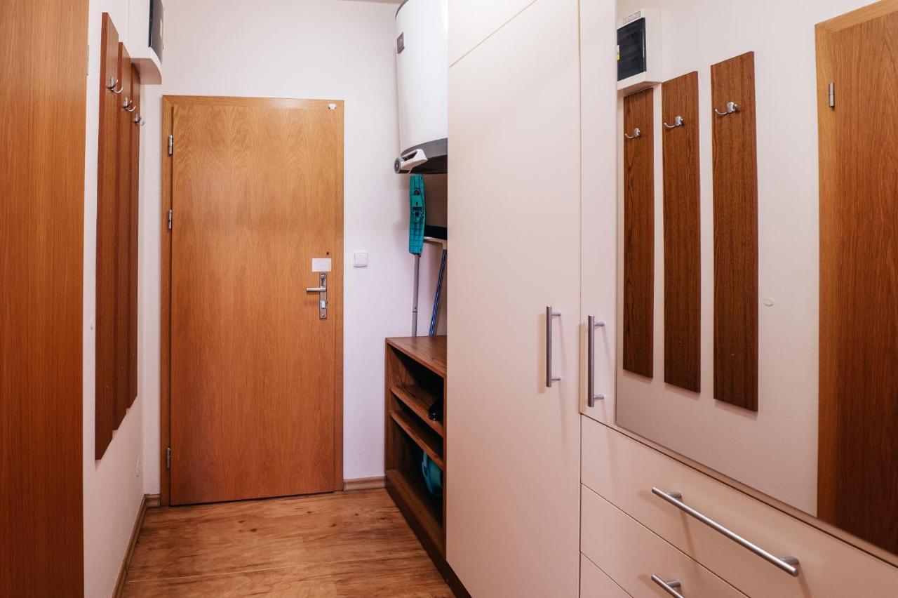 Lipno Nad Vltavou - Apartman 23 - Wifi, Parking, Netflix Bagian luar foto