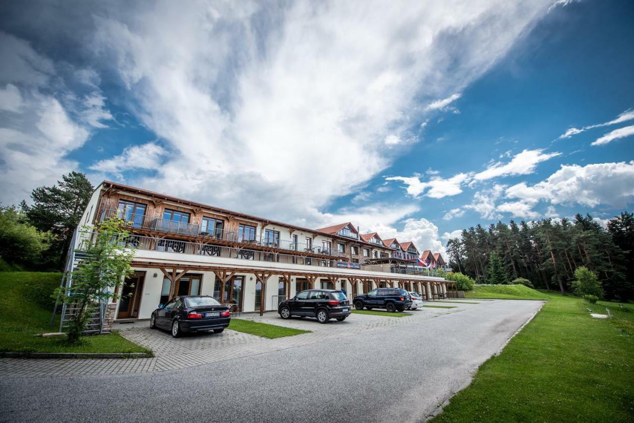 Lipno Nad Vltavou - Apartman 23 - Wifi, Parking, Netflix Bagian luar foto