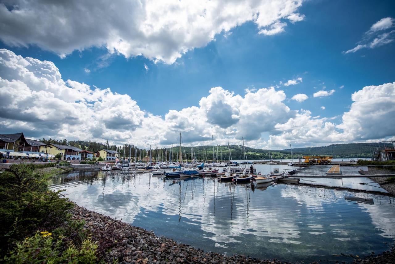 Lipno Nad Vltavou - Apartman 23 - Wifi, Parking, Netflix Bagian luar foto